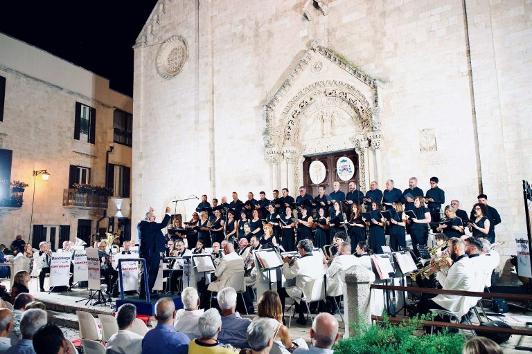 “Musica Forever”: un concerto inaugurale indimenticabile per la XXX edizione del Bandalarga Puglia Festival